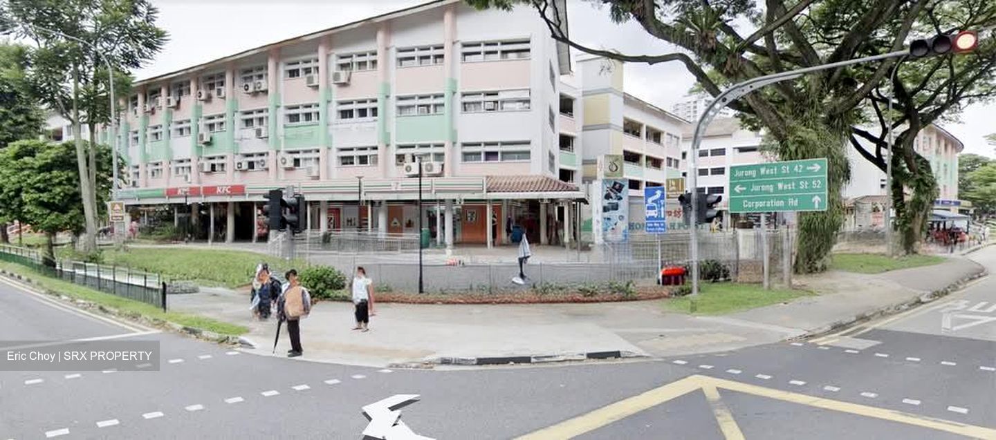 Hong Kah Point (D22), Shop House #546080921